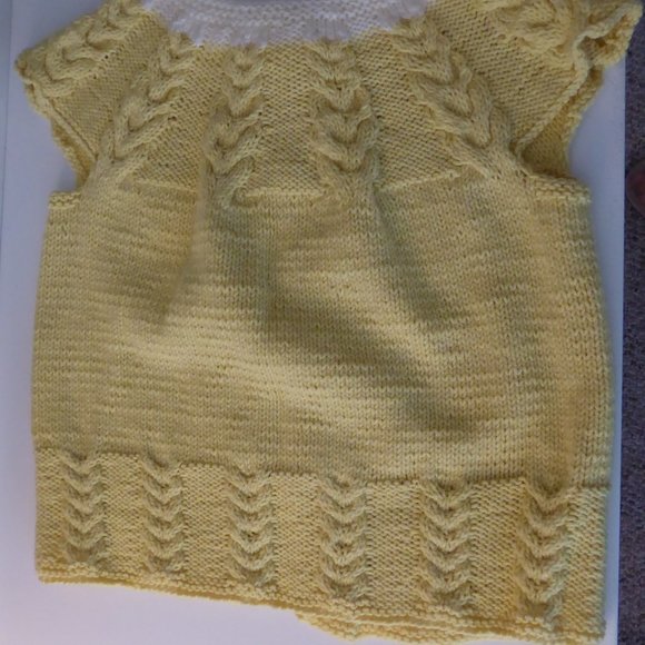 Handmade Hand Knit Toddler Baby Girl Yellow and White Button Down Vest Soft Yarn - Picture 2 of 2
